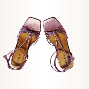 Torrid Metallic Purple Strappy Square Toe Heels Sandals Womens 9.5 WW WIDE WIDTH